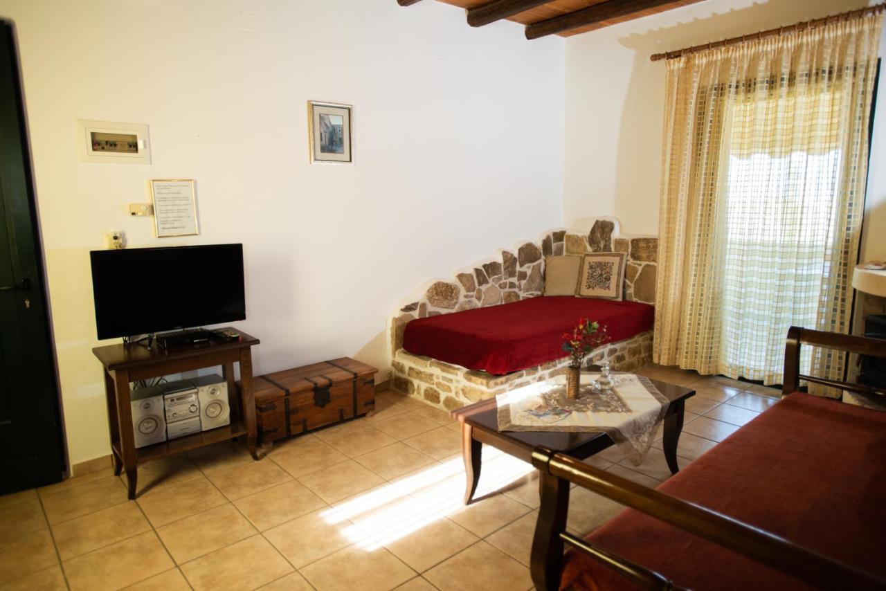 Sivas Apartments-Studios,Sigelakis With Very Nice View Exterior foto