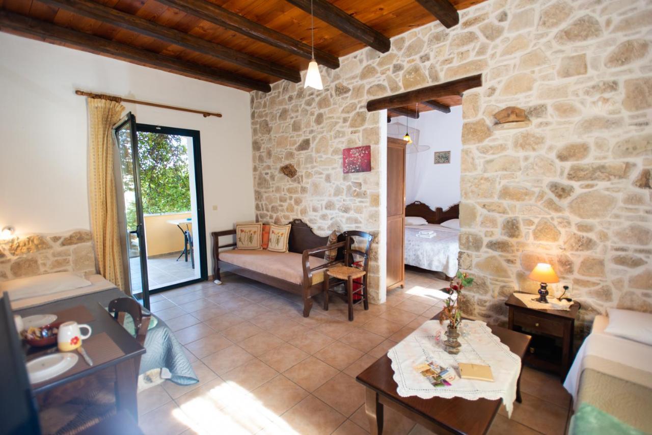 Sivas Apartments-Studios,Sigelakis With Very Nice View Exterior foto